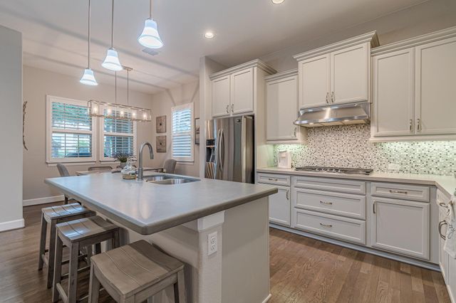 213 Sowing Oak DR, San Marcos, TX 78666