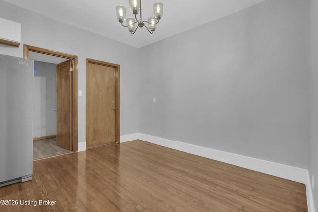 3222 W Market St, Louisville, KY 40212