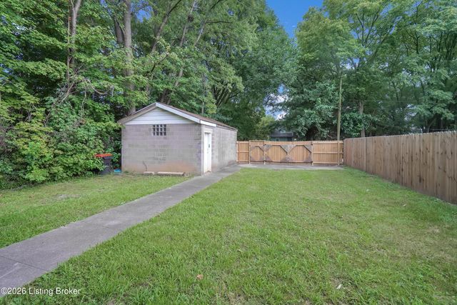 3222 W Market St, Louisville, KY 40212