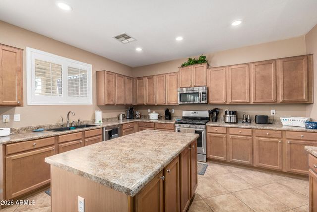 19357 E RAVEN Drive, Queen Creek, AZ 85142