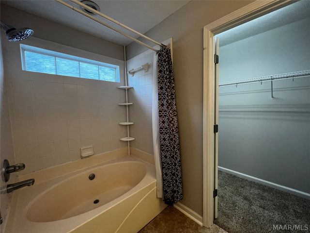 8706 Stoneridge Place, Montgomery, AL 36117