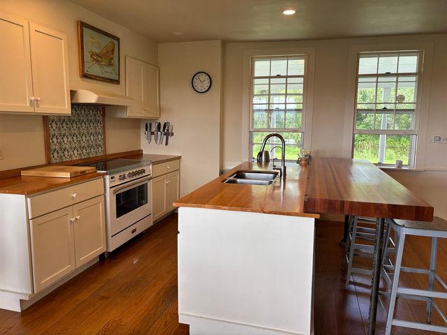 1267 Kelley Hill Road, Pawlet, VT 05761