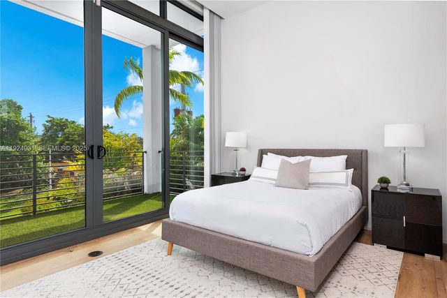 2700 NE 18th St, Fort Lauderdale, FL 33305