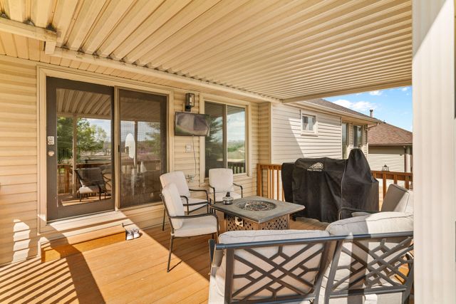 2020 West Cantebury Street, Springfield, MO 65810