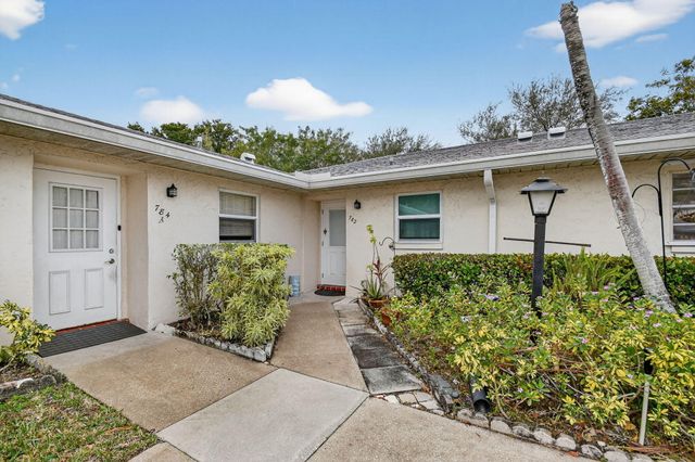 782 Nantucket Circle 782, Lake Worth, FL 33467