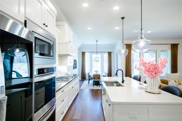 3933 Ironbark Way, Mckinney, TX 75071