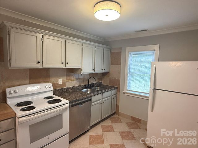 2623 Greenland Avenue, Charlotte, NC 28208