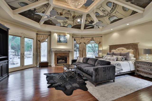 6805 Laurel Valley Drive, Fort Worth, TX 76132