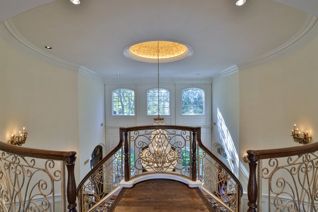 6805 Laurel Valley Drive, Fort Worth, TX 76132