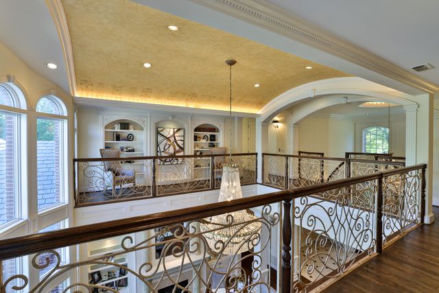 6805 Laurel Valley Drive, Fort Worth, TX 76132