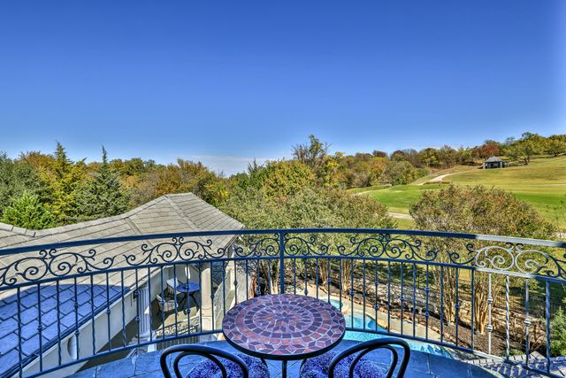 6805 Laurel Valley Drive, Fort Worth, TX 76132