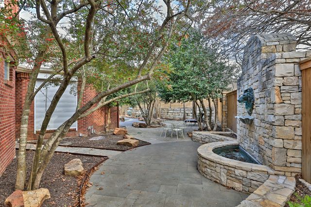 6805 Laurel Valley Drive, Fort Worth, TX 76132