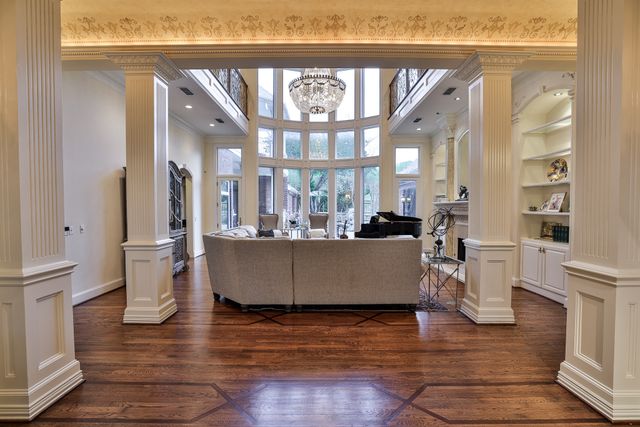 6805 Laurel Valley Drive, Fort Worth, TX 76132