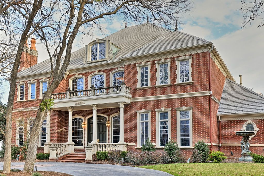 6805 Laurel Valley Drive, Fort Worth, TX 76132