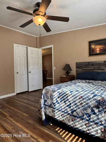 211 Beachwood Drive NW, Calabash, NC 28467