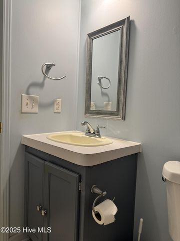 211 Beachwood Drive NW, Calabash, NC 28467