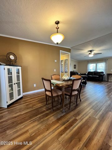 211 Beachwood Drive NW, Calabash, NC 28467