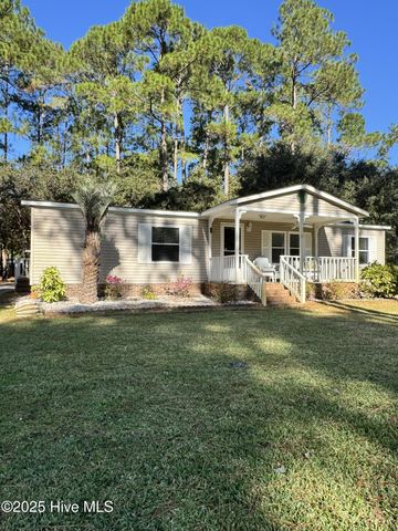 211 Beachwood Drive NW, Calabash, NC 28467