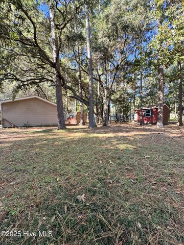 211 Beachwood Drive NW, Calabash, NC 28467