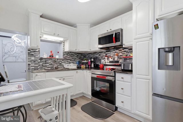 216 W DAUPHIN ST, Enola, PA 17025