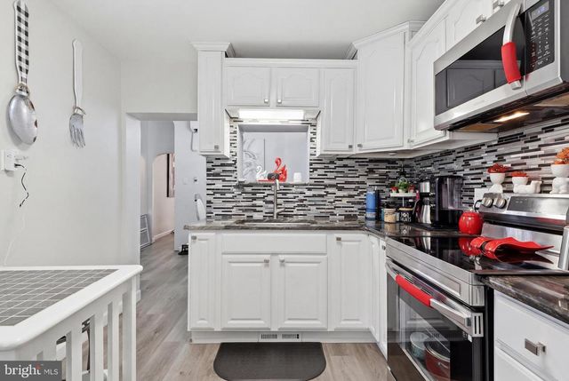 216 W DAUPHIN ST, Enola, PA 17025