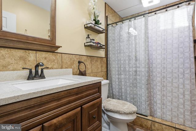 216 W DAUPHIN ST, Enola, PA 17025