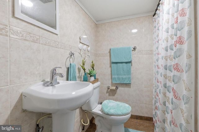 216 W DAUPHIN ST, Enola, PA 17025