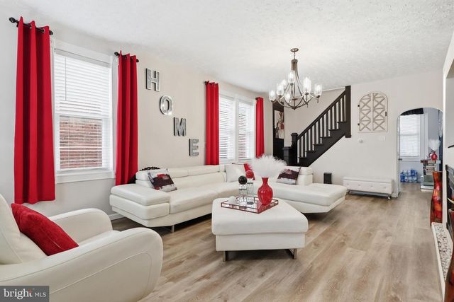 216 W DAUPHIN ST, Enola, PA 17025