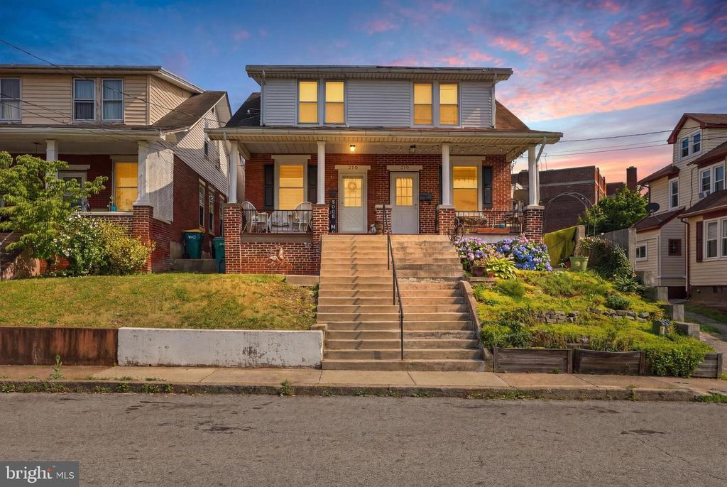 216 W DAUPHIN ST, Enola, PA 17025