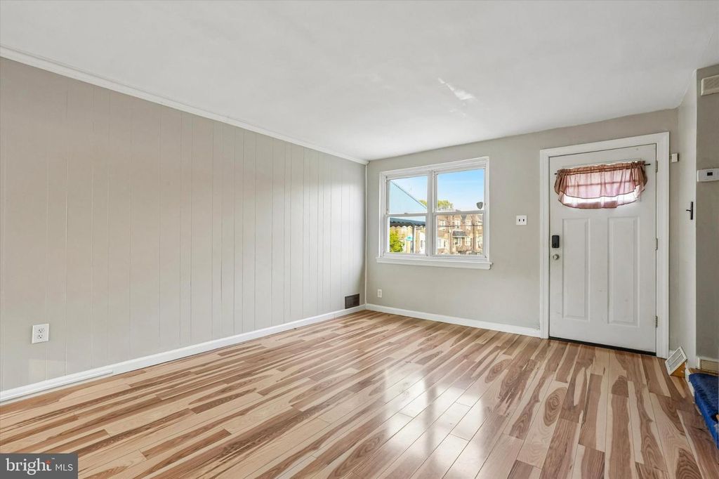 5954 NEWTOWN AVE, PHILADELPHIA, PA 19120 — photo 3