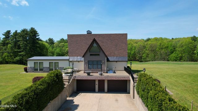19 Polk Way, Poestenkill, NY 12196