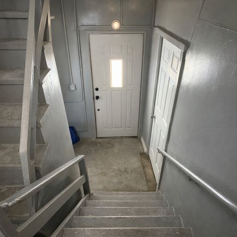 4925 W Henderson Street 1, Chicago, IL 60641