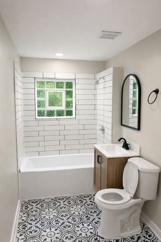 4925 W Henderson Street 1, Chicago, IL 60641