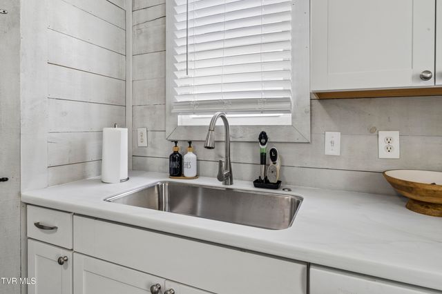 424 Hamilton Street, Johnson City, TN 37604