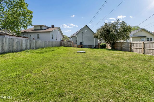 424 Hamilton Street, Johnson City, TN 37604