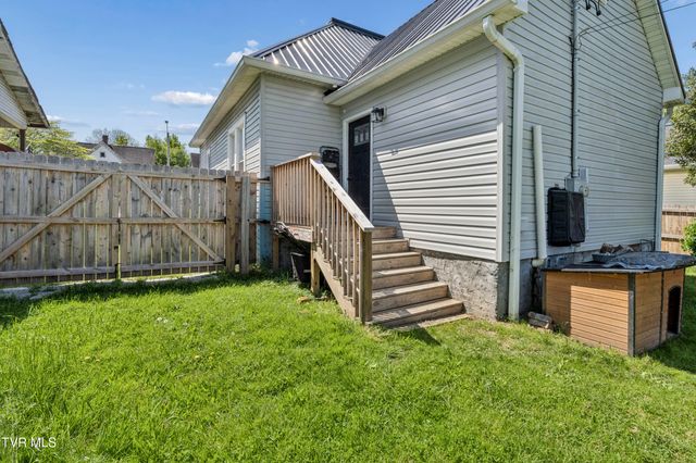 424 Hamilton Street, Johnson City, TN 37604