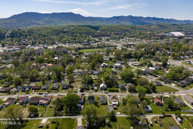 424 Hamilton Street, Johnson City, TN 37604