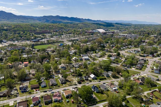 424 Hamilton Street, Johnson City, TN 37604