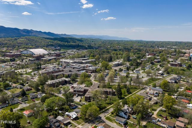 424 Hamilton Street, Johnson City, TN 37604