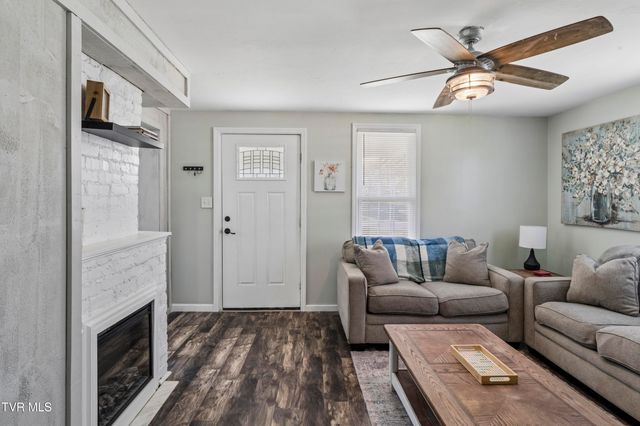 424 Hamilton Street, Johnson City, TN 37604