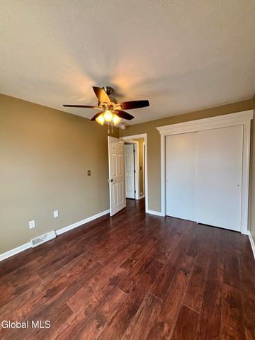 84 Ziemke Farm Lane, Cohoes, NY 12047