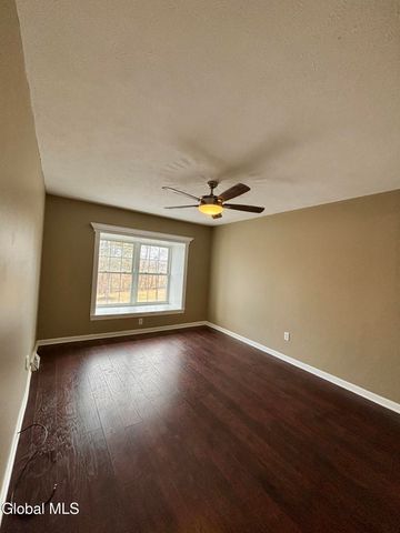 84 Ziemke Farm Lane, Cohoes, NY 12047