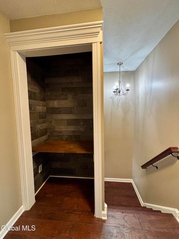 84 Ziemke Farm Lane, Cohoes, NY 12047