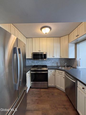 84 Ziemke Farm Lane, Cohoes, NY 12047