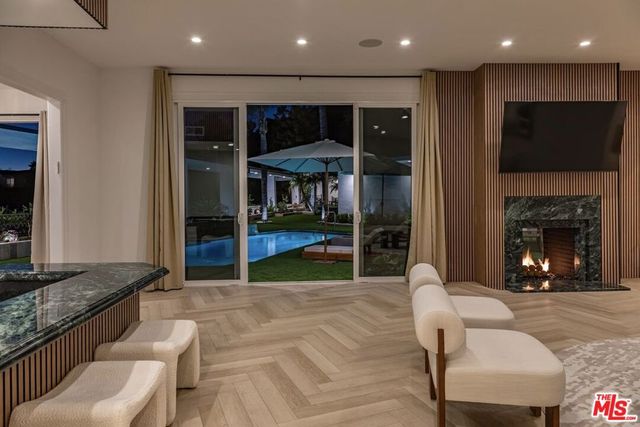 560 Chalette Drive, Beverly Hills, CA 90210