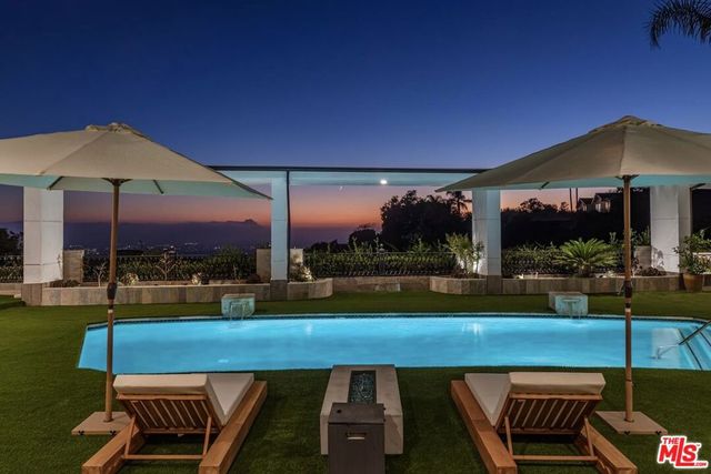 560 Chalette Drive, Beverly Hills, CA 90210