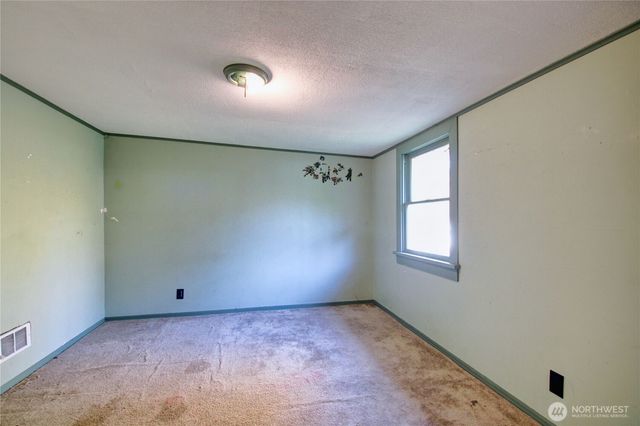 1040 W Shady Lane, Oak Harbor, WA 98277