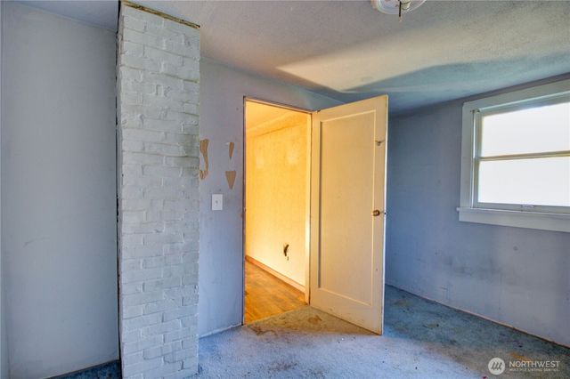 1040 W Shady Lane, Oak Harbor, WA 98277