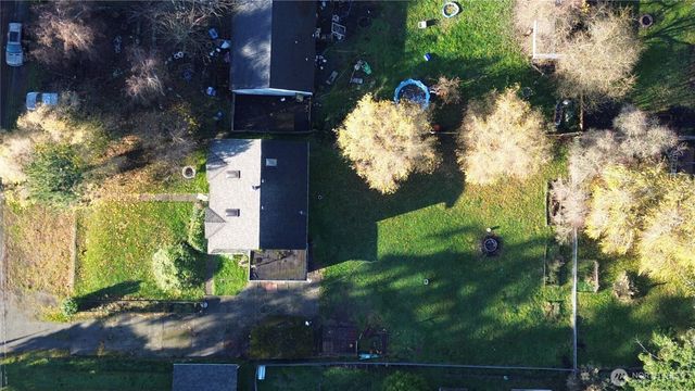 1040 W Shady Lane, Oak Harbor, WA 98277