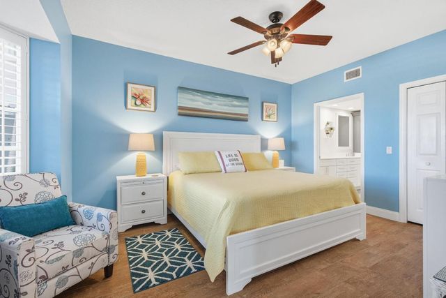 391 NE Plantation Road 215, Stuart, FL 34996